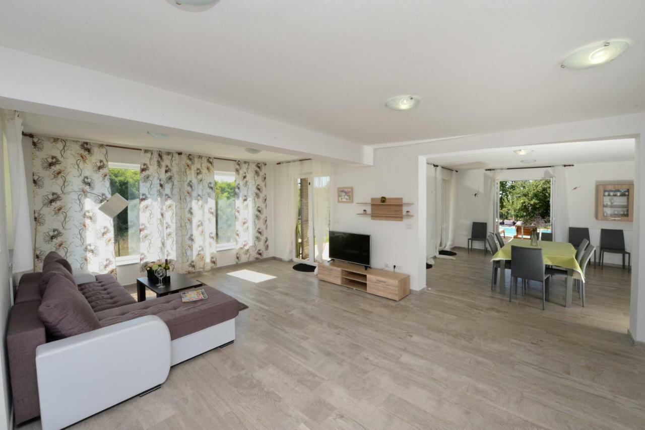 Villa Kontesici 14 Zelena Laguna ภายนอก รูปภาพ