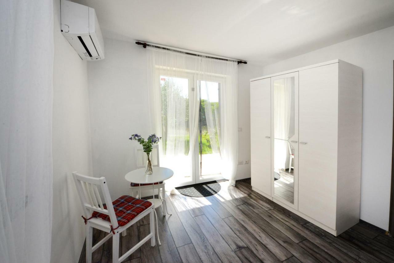 Villa Kontesici 14 Zelena Laguna ภายนอก รูปภาพ